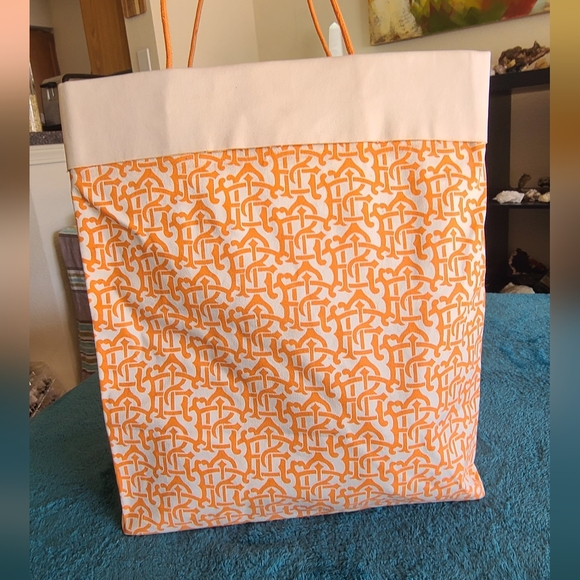 Tory Burch Orange and Cream Tote Bag - Picture 4 of 12